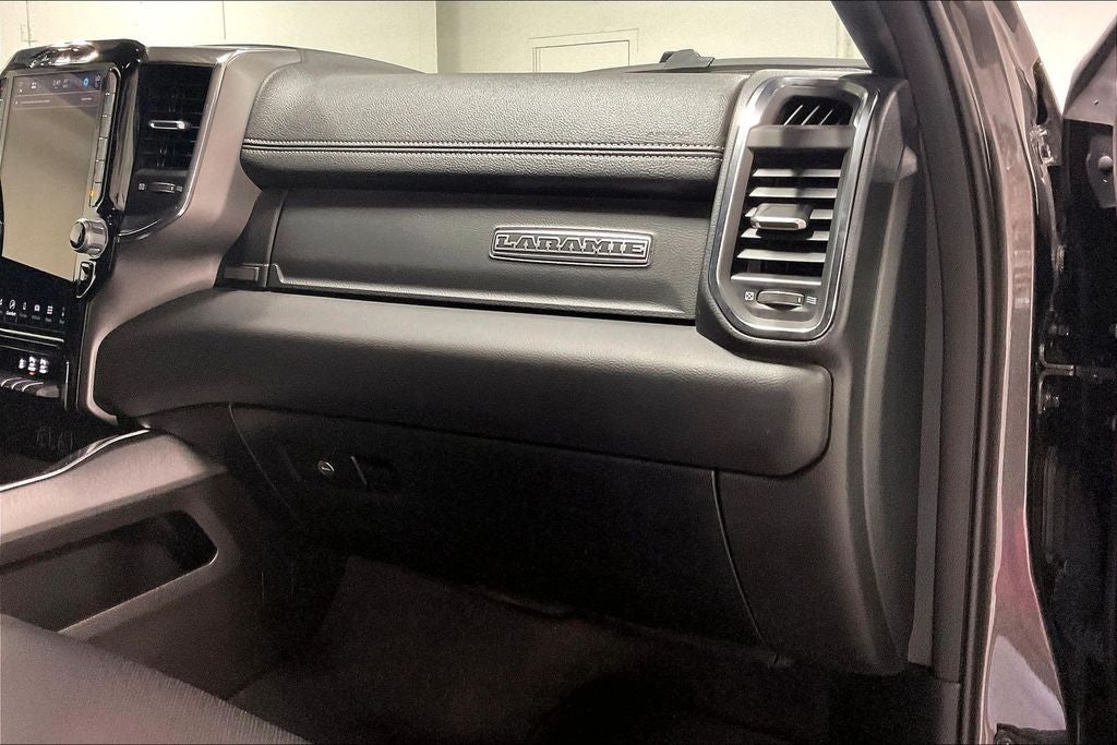 2026 RAM 1500 Laramie Crew Cab 4x4 5'7' Box