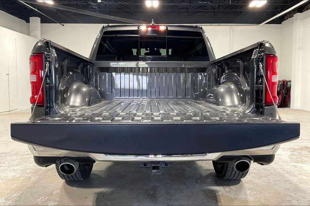 2026 RAM 1500 Laramie Crew Cab 4x4 5'7' Box