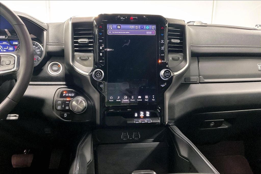 2026 RAM 1500 Laramie Crew Cab 4x4 5'7' Box