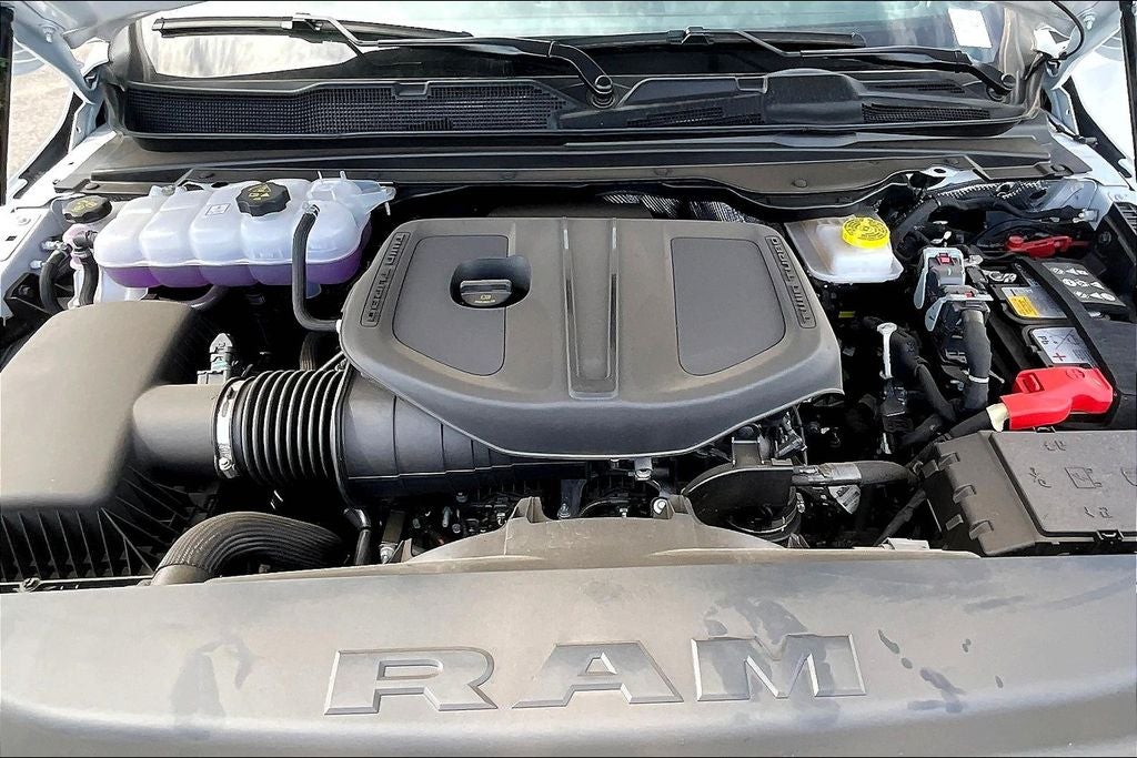 2025 RAM Ram 1500 RAM 1500 LARAMIE CREW CAB 4X4 5'7' BOX