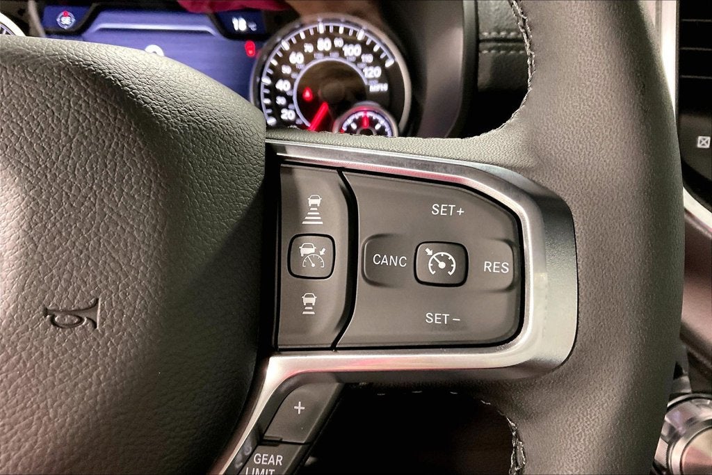 2027 RAM Ram 1500 RAM 1500 LARAMIE CREW CAB 4X4 5'7' BOX