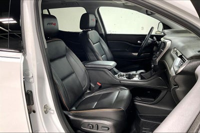 2022 GMC Acadia AWD AT4