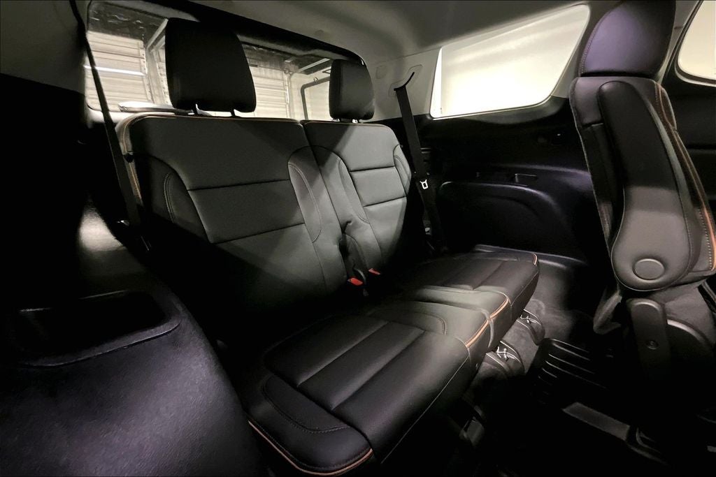 2022 GMC Acadia AWD AT4