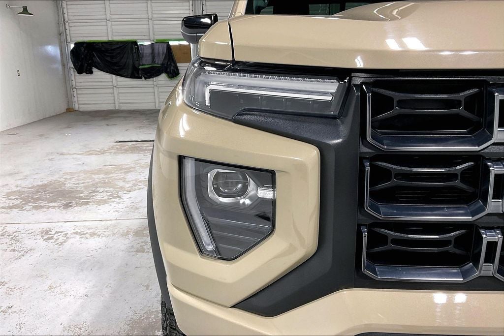 2024 GMC Canyon 4WD AT4