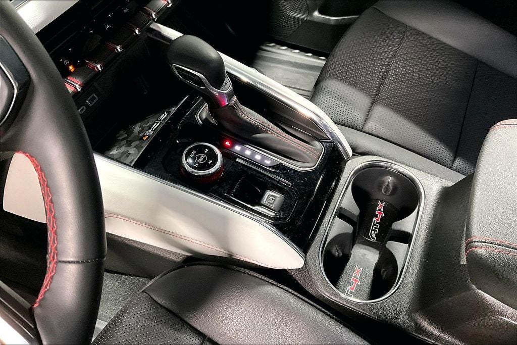 2023 GMC Canyon 4WD Crew Cab Short Box AT4X