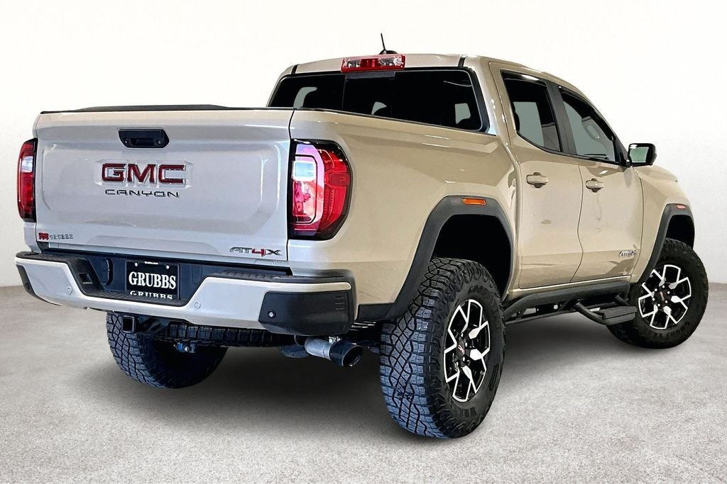 2023 GMC Canyon 4WD Crew Cab Short Box AT4X