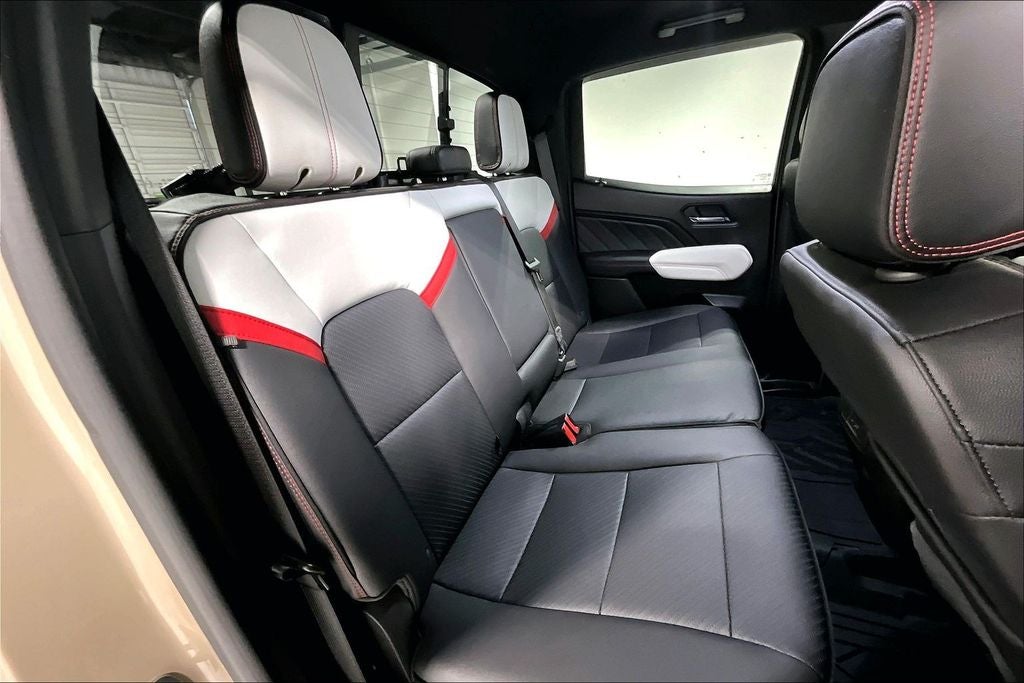 2023 GMC Canyon 4WD Crew Cab Short Box AT4X