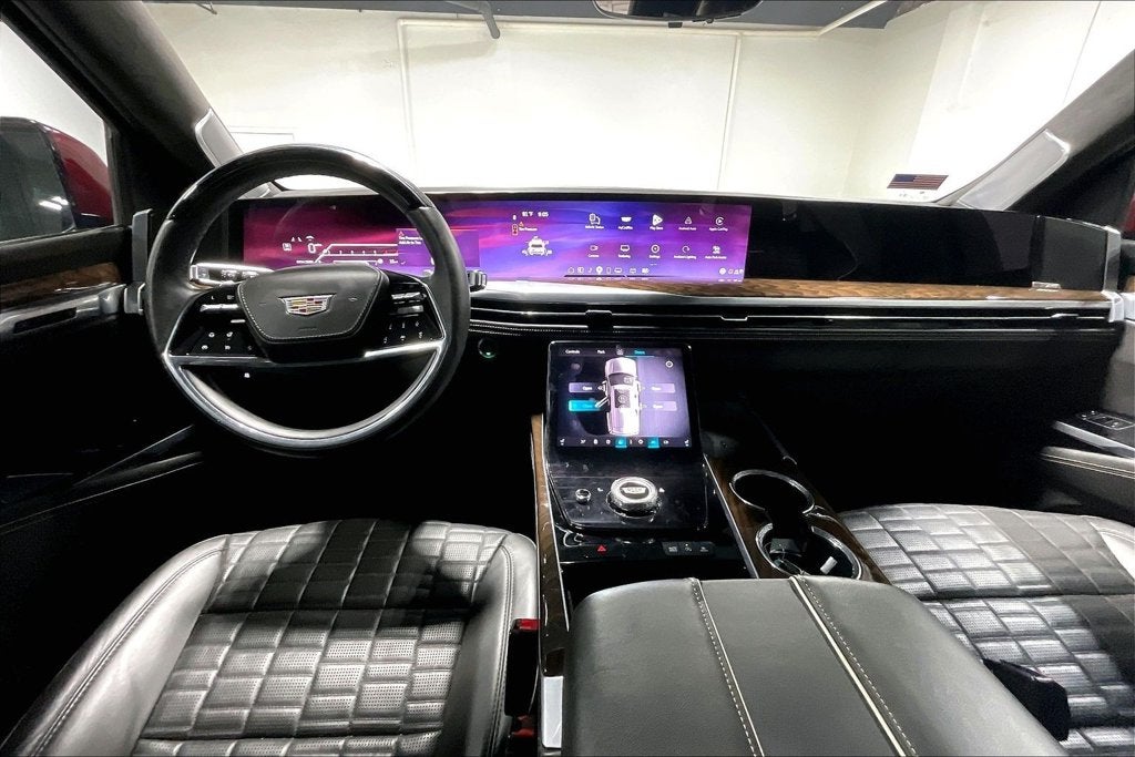 2025 Cadillac Escalade Sport Platinum