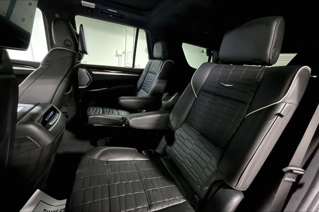 2025 Cadillac Escalade Sport Platinum