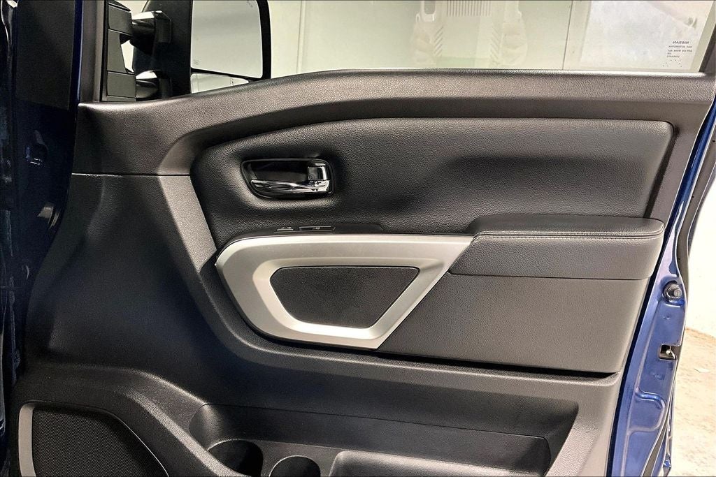 2018 Nissan TITAN PRO-4X