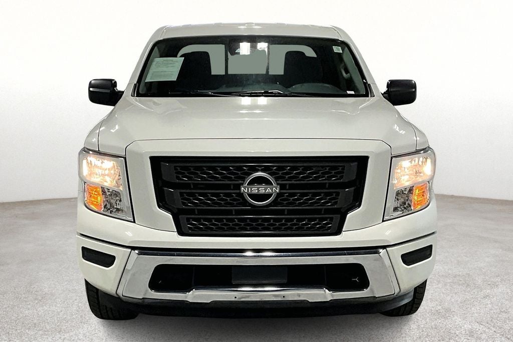 2023 Nissan TITAN Crew Cab SV 4x2