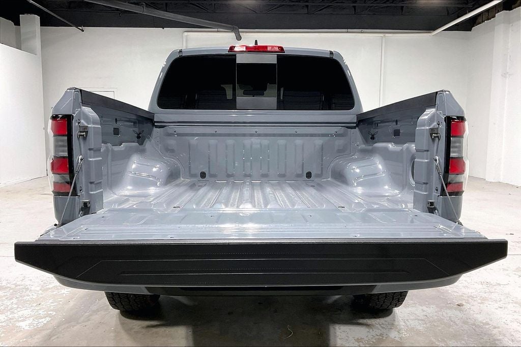 2025 Nissan Frontier Crew Cab PRO-4X 4x4