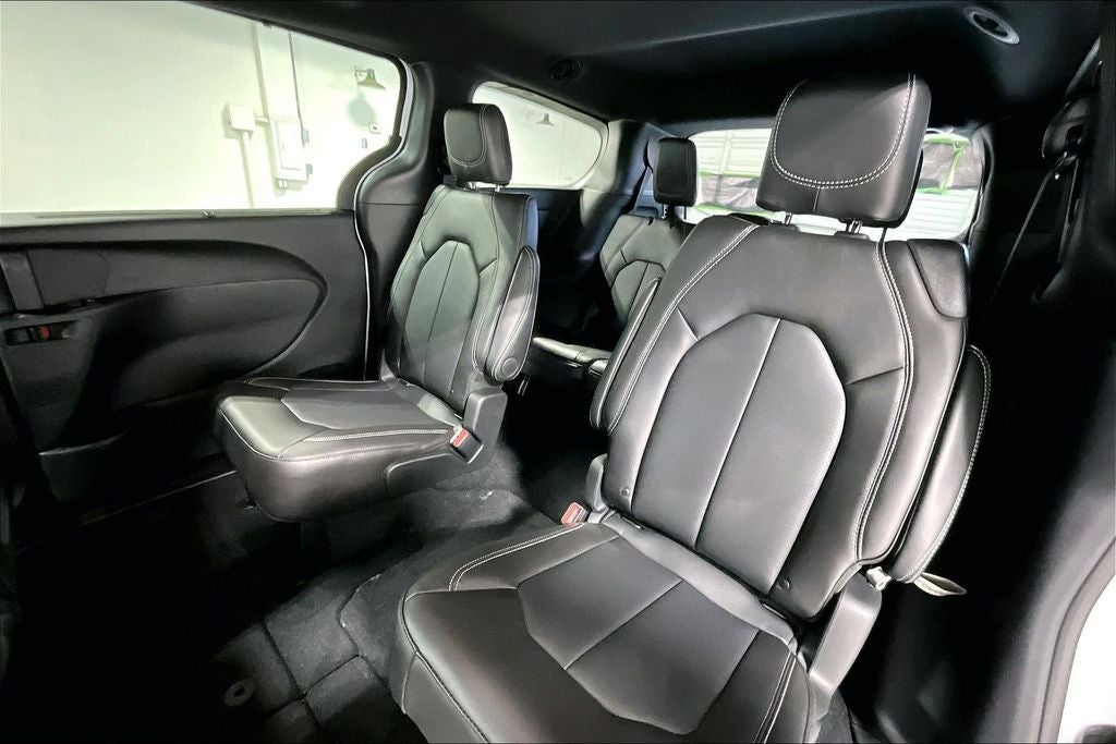 2026 Chrysler Voyager VOYAGER LX