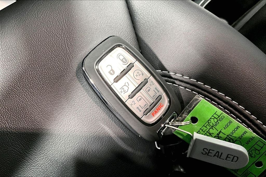 2026 Chrysler Voyager VOYAGER LX