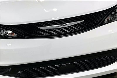 2026 Chrysler Voyager VOYAGER LX