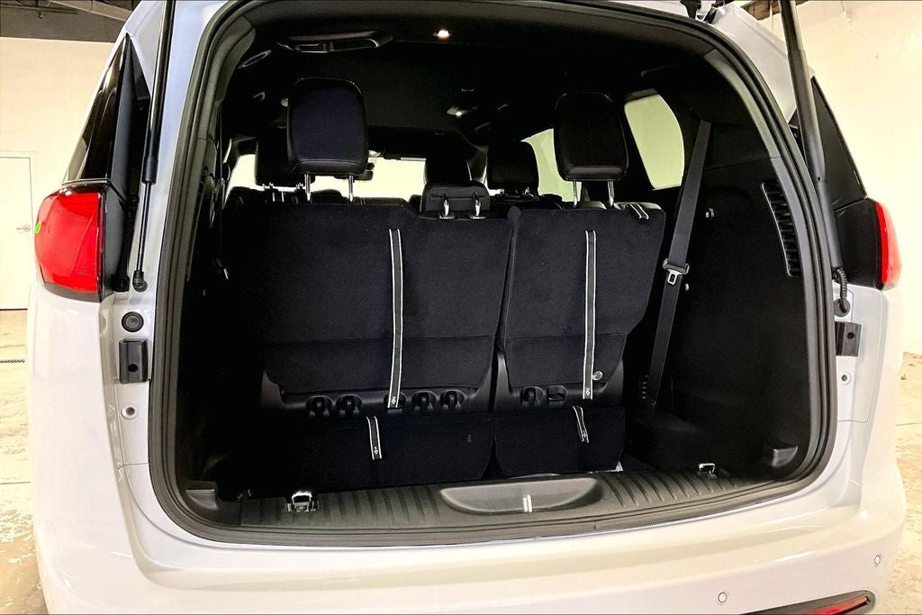 2026 Chrysler Voyager VOYAGER LX