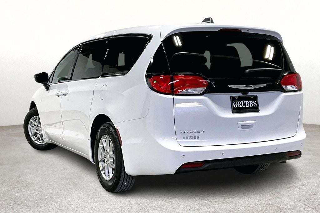 2026 Chrysler Voyager VOYAGER LX
