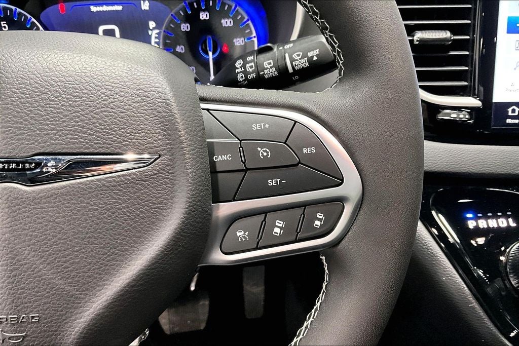 2026 Chrysler Voyager VOYAGER LX