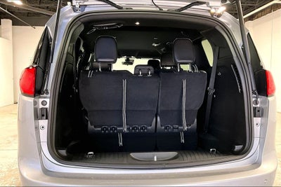 2026 Chrysler Voyager VOYAGER LX