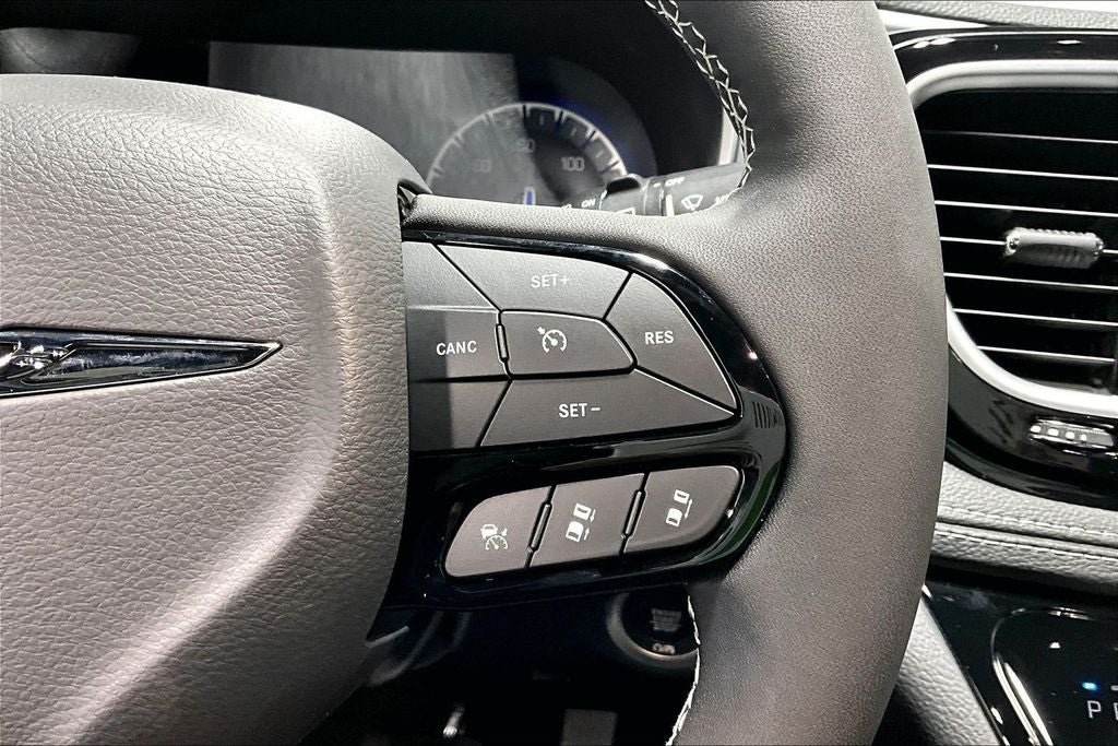 2026 Chrysler Pacifica PACIFICA LIMITED