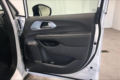 2026 Chrysler Pacifica PACIFICA LIMITED