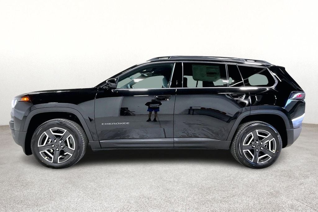 2026 Jeep Cherokee CHEROKEE LAREDO 4X4