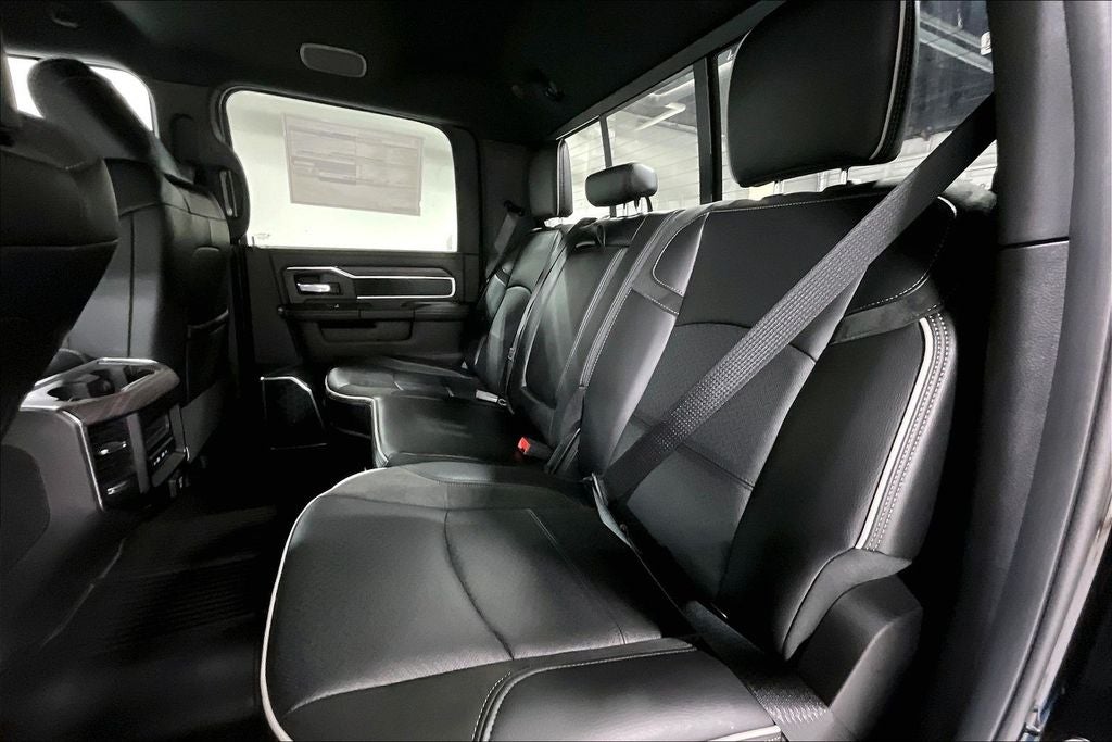 2027 RAM Ram 3500 RAM 3500 LARAMIE CREW CAB 4X4 8' BOX