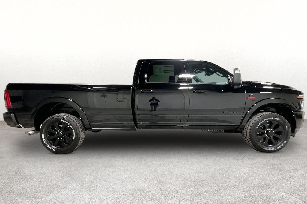 2027 RAM Ram 3500 RAM 3500 LARAMIE CREW CAB 4X4 8' BOX