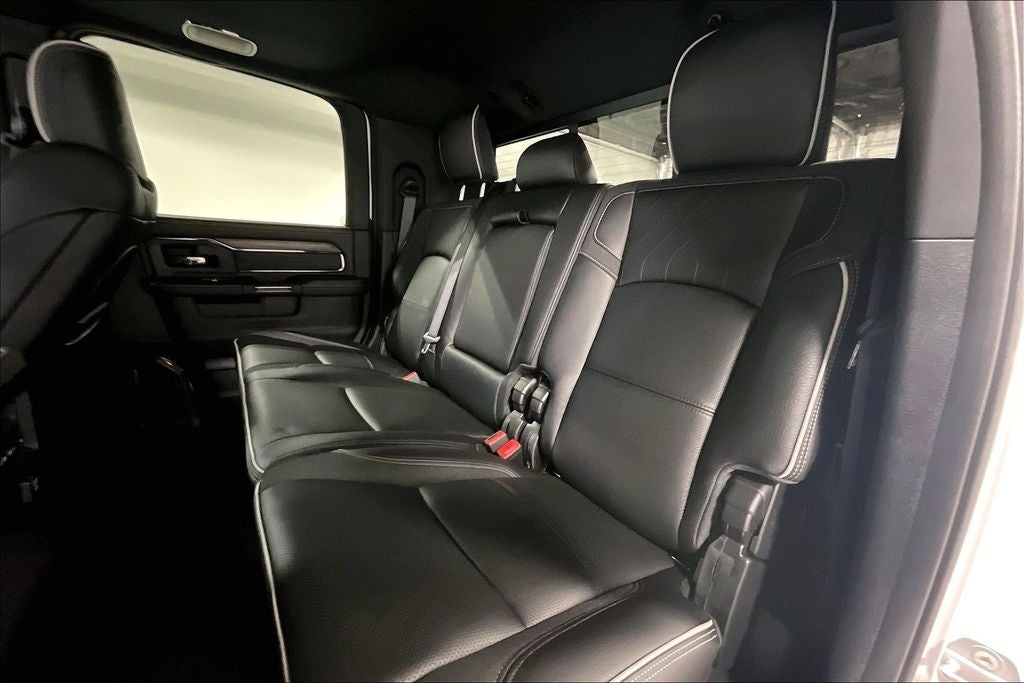 2026 RAM Ram 3500 RAM 3500 LIMITED MEGA CAB 4X4 6'4' BOX