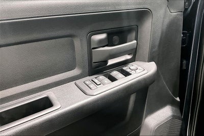 2026 RAM Ram 2500 RAM 2500 BLACK EXPRESS CREW CAB 4X4 6'4' BOX