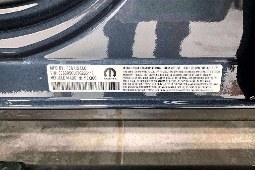 2026 RAM Ram 2500 RAM 2500 BLACK EXPRESS CREW CAB 4X4 6'4' BOX