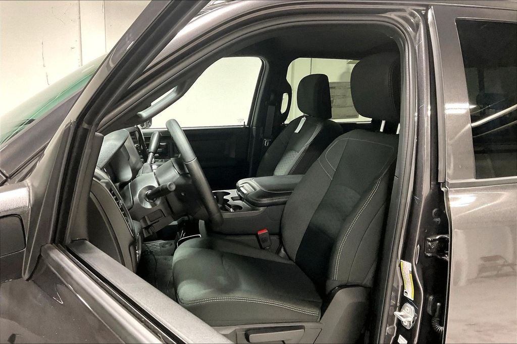 2027 RAM Ram 2500 RAM 2500 BLACK EXPRESS CREW CAB 4X4 6'4' BOX