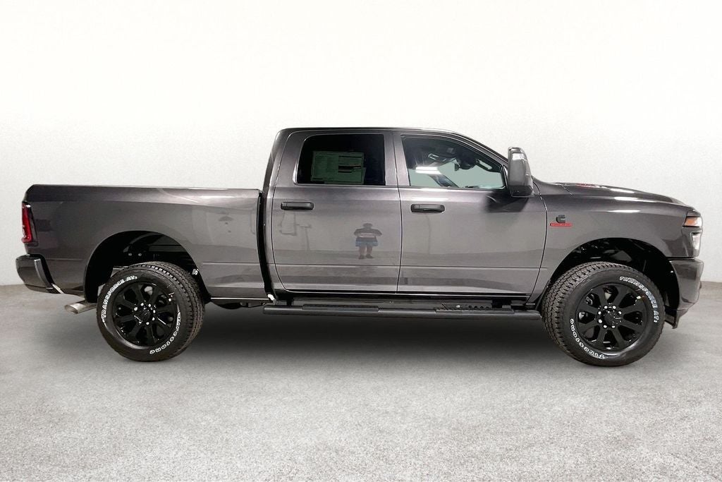2027 RAM Ram 2500 RAM 2500 BLACK EXPRESS CREW CAB 4X4 6'4' BOX