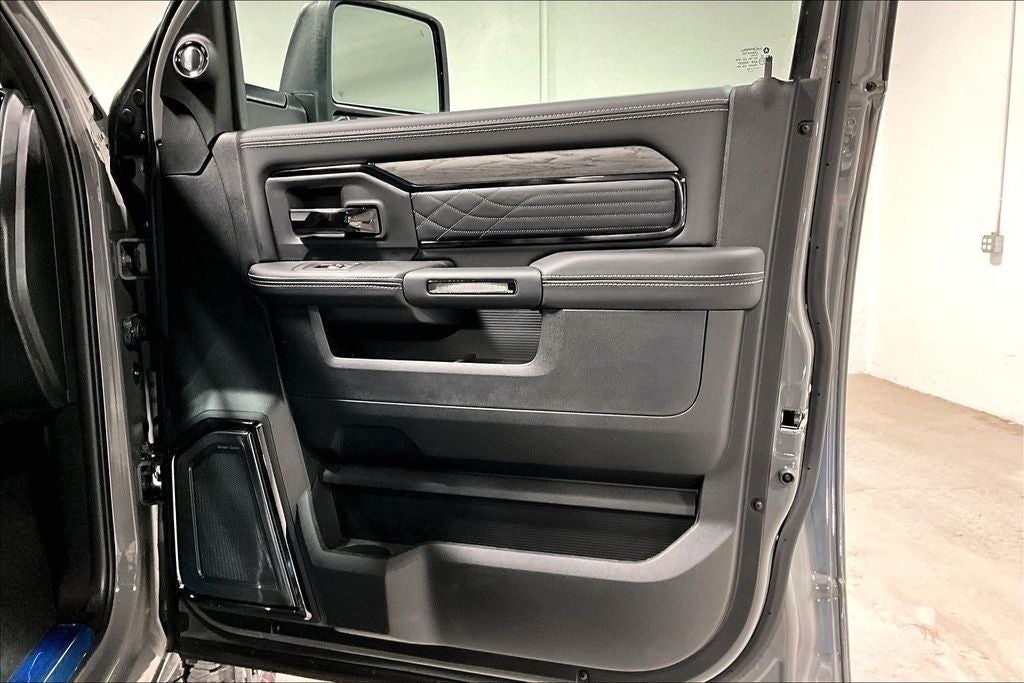 2026 RAM Ram 2500 RAM 2500 LIMITED MEGA CAB 4X4 6'4' BOX