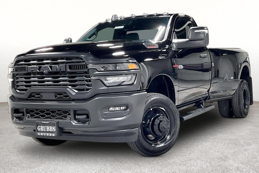 2027 RAM Ram 3500 RAM 3500 TRADESMAN REGULAR CAB 4X4 8' BOX