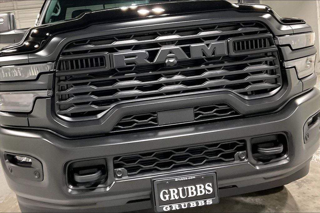 2027 RAM Ram 3500 RAM 3500 TRADESMAN REGULAR CAB 4X4 8' BOX