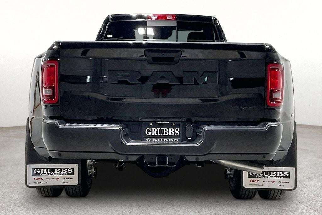 2027 RAM Ram 3500 RAM 3500 TRADESMAN REGULAR CAB 4X4 8' BOX