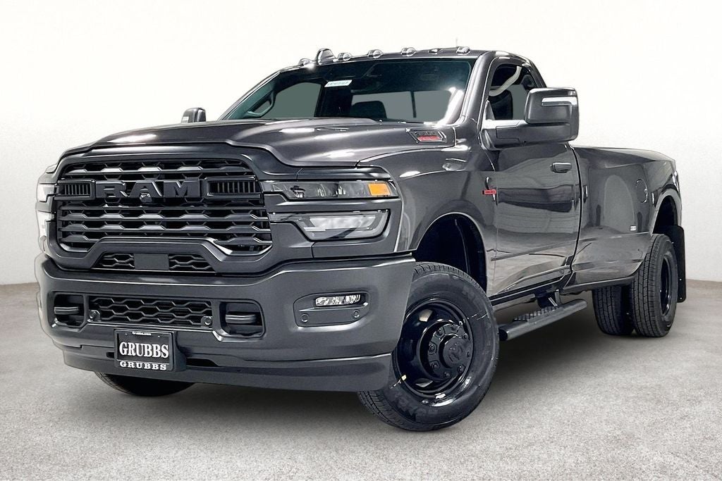 2027 RAM Ram 3500 RAM 3500 TRADESMAN REGULAR CAB 4X4 8' BOX