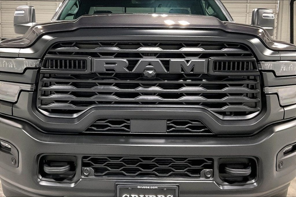 2027 RAM Ram 3500 RAM 3500 TRADESMAN REGULAR CAB 4X4 8' BOX