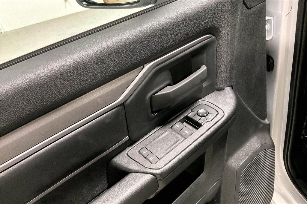 2027 RAM Ram 3500 RAM 3500 TRADESMAN REGULAR CAB 4X4 8' BOX