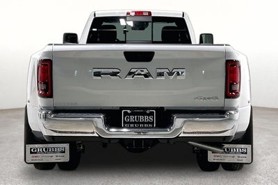 2027 RAM Ram 3500 RAM 3500 TRADESMAN REGULAR CAB 4X4 8' BOX