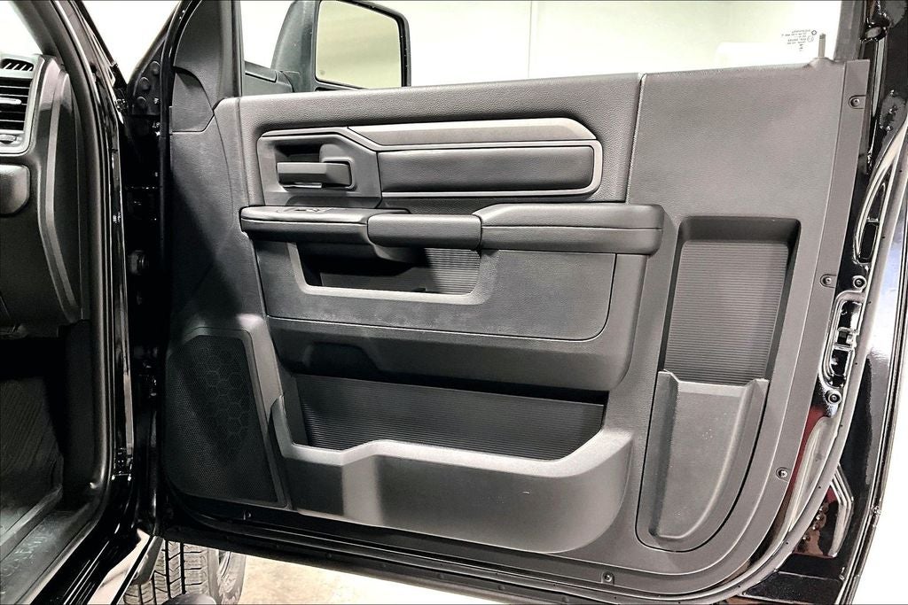 2026 RAM Ram 3500 RAM 3500 TRADESMAN REGULAR CAB 4X4 8' BOX