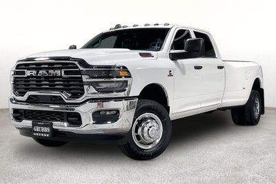 2027 RAM Ram 3500 RAM 3500 TRADESMAN CREW CAB 4X4 8' BOX