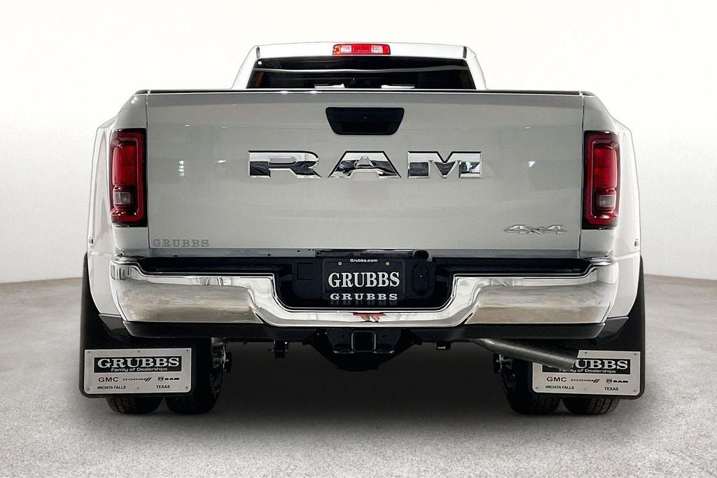 2027 RAM Ram 3500 RAM 3500 TRADESMAN CREW CAB 4X4 8' BOX