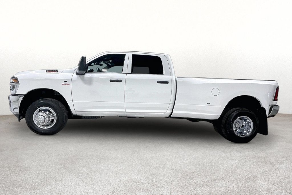 2027 RAM Ram 3500 RAM 3500 TRADESMAN CREW CAB 4X4 8' BOX