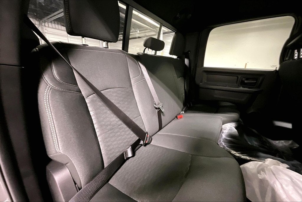 2027 RAM Ram 3500 RAM 3500 TRADESMAN CREW CAB 4X4 8' BOX