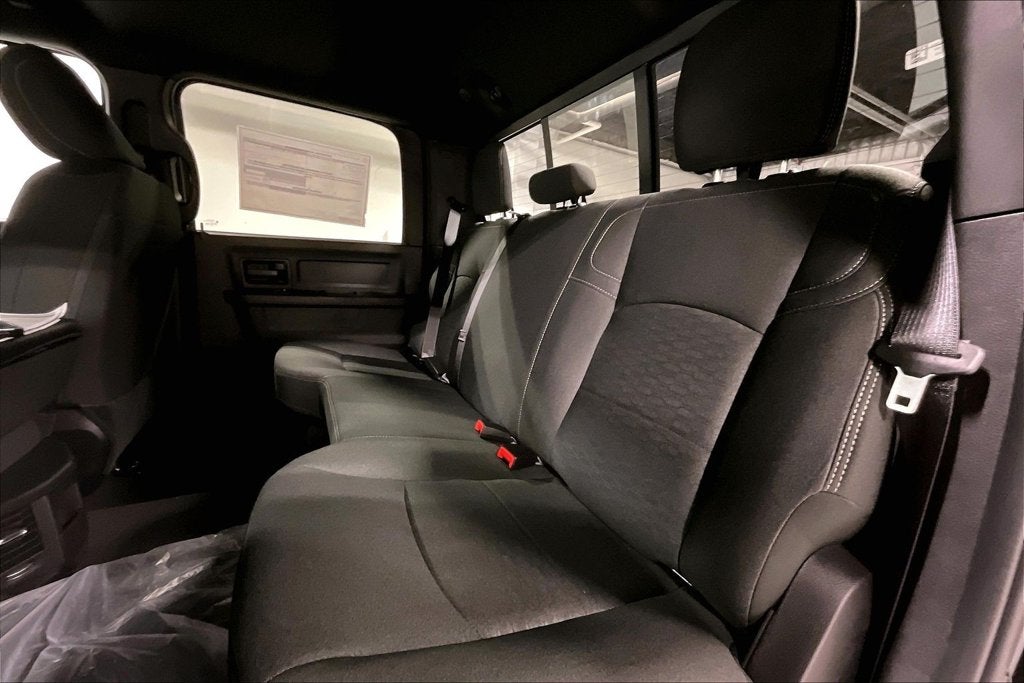 2027 RAM Ram 3500 RAM 3500 TRADESMAN CREW CAB 4X4 8' BOX
