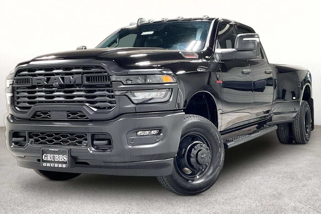 2027 RAM Ram 3500 RAM 3500 TRADESMAN CREW CAB 4X4 8' BOX