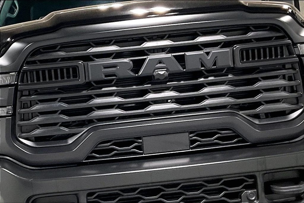 2027 RAM Ram 3500 RAM 3500 TRADESMAN CREW CAB 4X4 8' BOX