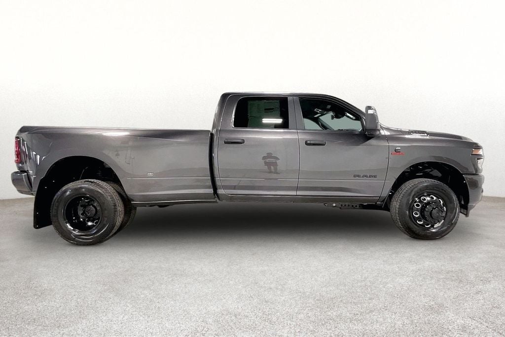 2026 RAM 3500 Big Horn Crew Cab 4x4 8' Box